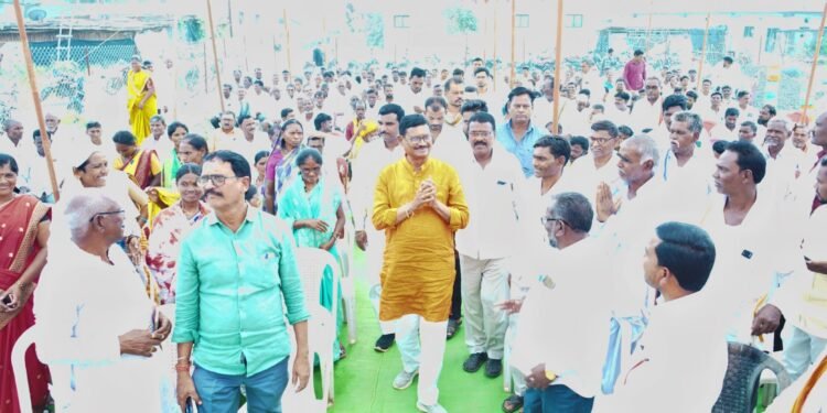 जिवती येथे काँग्रेसचा बीएलए तथा कार्यकर्ता मेळावा संपन्न, ३ माजी सरपंचांचा काँग्रेसमध्ये पक्ष प्रवेश.