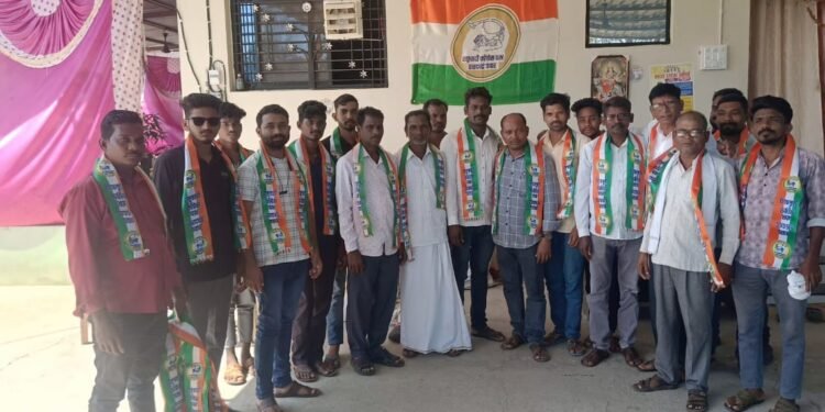 जिमलगट्टा येथील युवकांनी राष्ट्रवादी काँग्रेस शरदचंद्र पवार गटात जाहीर प्रवेश