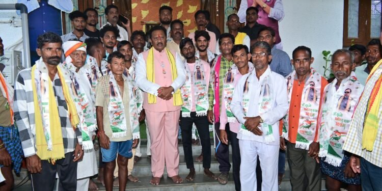 राष्ट्रवादी काँग्रेस पक्षात (अजित पवार गट) अनेकांचे जाहीर पक्ष प्रवेश