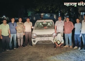 हिंगणघाट शहरात मोबाईल दुकानमध्ये लाखोंची चोरी करणारे आरोपी स्थानिक गुन्हे शाखेच्या जाळ्यात.