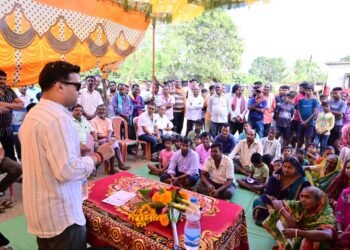 नागविदर्भ आंदोलन समितीचे अधिकृत उमेदवार मा.राजे अम्ब्रिशराव आत्राम यांनी घेतले अनेक गावात कॉर्नर बैठक.