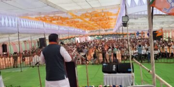 _आमगाव येथे महायुतीचे उमेदवार संजयजी पुराम यांच्या प्रचारार्थ भव्य जाहीर सभेत विकासकामांचा आढावा घेत जनतेला मतदानाचे आवाहन