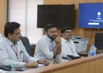 आर्वी विधानसभा मतदार संघात ईव्हीएम व्हीव्हीपॅट यंत्राची द्वितीय सरळमिसळ प्रक्रिया पूर्ण.