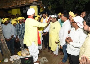 आदिवासी आणि दुर्लक्षित घटकांच्या विकासासाठी कटीबद्ध* *- ना. श्री. सुधीर मुनगंटीवार यांची ग्वाही