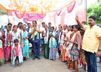 पक्ष प्रवेशाची मालिका सुरूच!* सिरोंचा तालुक्यात राष्ट्रवादी काँग्रेस  (अजित पवार गट) पक्षाला अजून मजबुती *धर्मराव बाबा आत्राम मोठ्या मताधिक्यानी जिंकण्याचे स्पष्ट चित्र