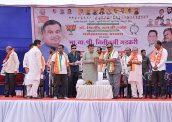 धर्मरावबाबांमुळेच रस्त्यासाठी एक हजार कोटी : ना.नितीन गडकरी