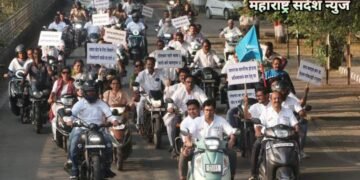 वर्धा: मतदानाचा संदेश देण्यासाठी जिल्हा स्वीप समितीच्या वतीने बाईक रॅलीचे आयोजन.