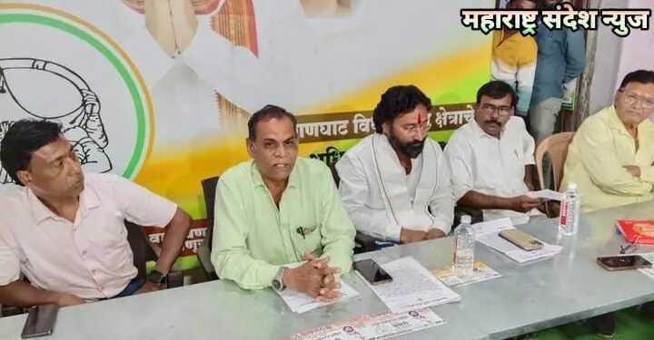 रामदास आठवले यांच्या पक्षाला पडले खिंडर, आरपीआय जिल्हा उपाध्यक्ष रामभाऊ मेंढे यांनी दिला पदाचा राजीनामा दिला.