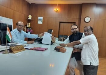 शेतकरी बेरोजगार महापंचायत मध्ये मंजूर विषयानुसार योजनांचे नियोजन व्हावे: विदर्भ आघाडीचे अनिल जवादे यांची जिल्हाधिकाऱ्याना मागणी.