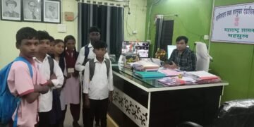 राजुरा आगारातील बस चालते फक्त कागदावरच, प्रत्यक्षात बसच नाही, आगार प्रमुखाच्या नियोजना अभावी विद्यार्थ्यांची गैरसोय.