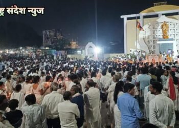 हिंगणघाट: महापरिनिर्वाण दिनी हजारो अनुयायांनी केले डॉ. बाबासाहेब आंबेडकर यांना अभिवादन, शहरातून काढण्यात आला कॅण्डल मार्च.