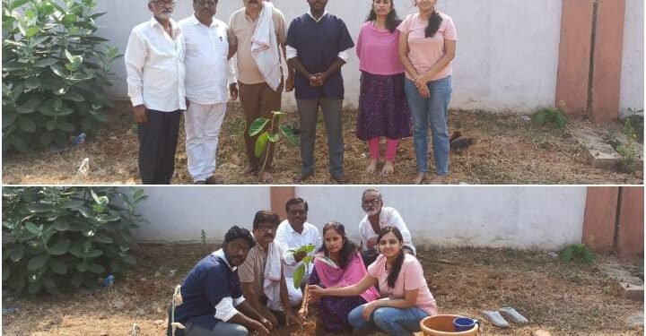 ‘एक पेड माँ के नाम’ उपक्रमा अंतर्गत वृक्षारोपण संपन्न, गोठी परिवाराने वृक्षारोपण करून जपल्या स्मृती.