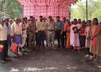 सिरोंचा येथे दादालोरा खिडकीच्या माध्यमातून आरोग्य मेळावा संपन्न.