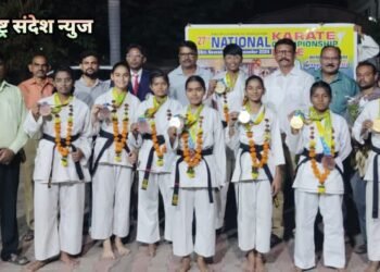 २७ व्या नेशनल कराटे स्पर्धेतील यशस्वी विद्यार्थ्यांचा माजी नगराध्यक्ष अरुण धोटे यांच्या हस्ते सत्कार.