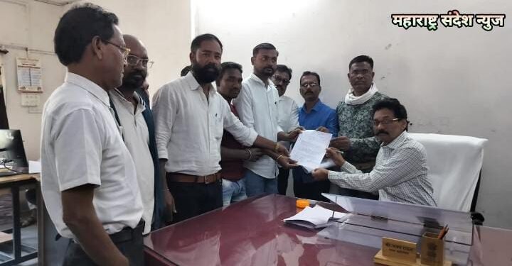 आंबेडकरी विविध सामाजिक संघटना हिंगणघाट तर्फे परभणी येथील भारतीय संविधानाच्या विटंबना प्रकरणाचा निषेध.