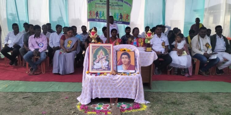 खेळांतुन शारीरिक व मानसिक विकास घडतो-शाळा समिती अध्यक्ष रमेश बामनकर यांचे मंचा वरुन प्रतिपादन.