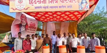 हिंगणघाट: हिंदू सेना मित्र परिवार द्वारे गाडगेबाबा जत्रा मध्ये निःशुल्क शुद्ध जल वितरण.