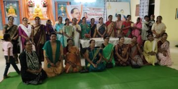 दीक्षाभूमी देसाईगंज येथे क्रांतिज्योती सावित्रीबाई फुले यांना अभिवादन.