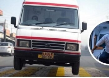 चमत्कारिक घटनाः रुग्णवाहिकेतील मृत घोषित झालेला माणूस स्पीड ब्रेकरच्या धडकेने पुन्हा जिवंत.