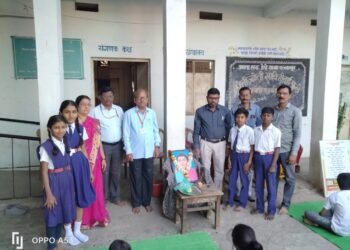 जनता हायस्कूल (डेपो शाखा) बल्लारपूर येथे क्रांतीज्योती सावित्रीबाई फुले जयंती साजरी* *गरजू विद्यार्थ्यांना शालेय गणवेश वाटप.