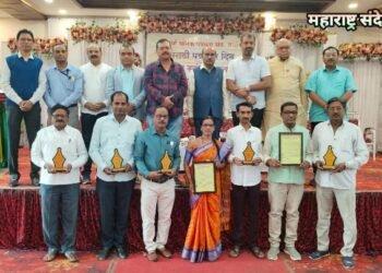 पत्रकार दिनाचे औचित्य साधून हिंगणघाट येथील ज्येष्ठ पत्रकार भास्करराव कलोडे यांचा वर्धेत गौरव.