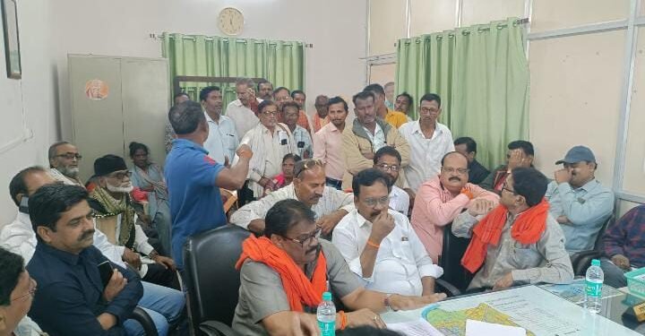 हिंगणघाट शहरातील विविध विकास कामे गेल्या 9 वर्ष पूर्वीपासून सुरू, अजून पर्यंत जनतेच्या सेवेत कार्यरत होऊ शकली नाही.