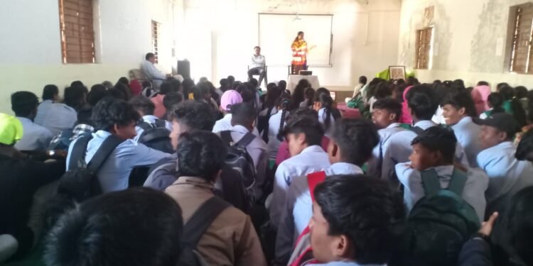 आदर्श माणूस घडण्यासाठी वाचन महत्त्वाचे !*   *-संगिताताई ठलाल यांचे प्रतिपादन.