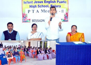 इन्फंट जीजस इंग्लिश हायस्कूल राजुरा येथे दुसऱ्या पालक – शिक्षक सभा संपन्न.