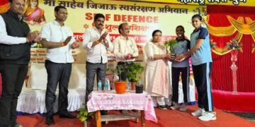 हेल्पिंग अदर्स फाउंडेशन हिंगणघाट आणि वर्धा यांच्या संयुक्त विद्यमाने मां साहेब जिजाऊ स्वयं संरक्षण अभियान अंतर्गत निशुल्क प्रशिक्षण.