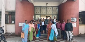 बल्लारपूर चे मुख्य रस्ते *तारणहार करण्यात यावे अशी वंचित बहुजन आघाडी तर्फे तहसिलदार यांना निवेदन.