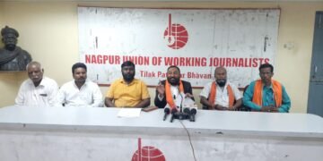 प्रधानमंत्री नरेंद्र मोदी और जमाल सिददकी माफी मांगो, भाजपा और मोदी छोटी पार्टीओ को खत्म करेगे.