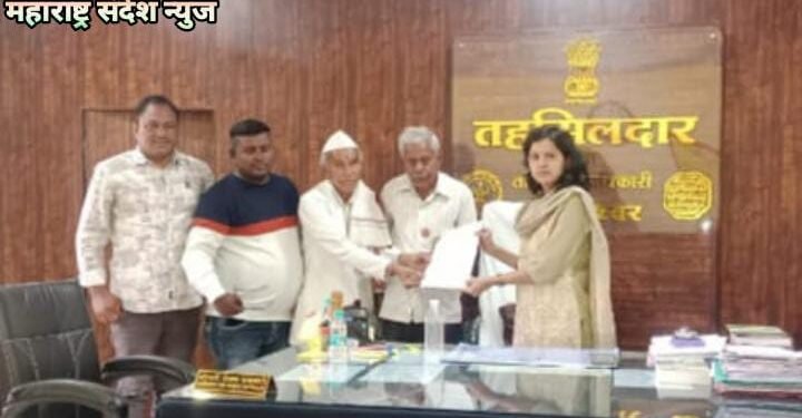 शेतकऱ्यांना हमीभाव व भावांतर योजना फरकाची रक्कम त्वरित द्या; शासनाकडे शेतकरी संघटनेतर्फे न्याय मागणीचें लेखी निवेदन