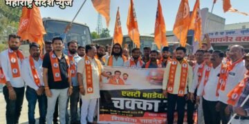 एसटी बसच्या दरवाढीचा शिवसेना उद्धव गटातर्फे निषेध, सावनेर बस स्टॅन्ड येथे चक्काजाम आंदोलन.