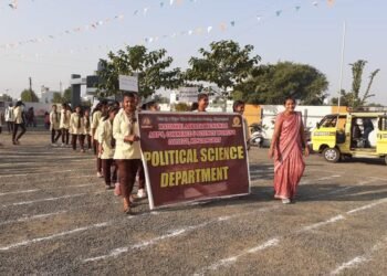 मातोश्री आशाताईं कुणावार महिला महाविद्यालय हिंगणघाट येथे मतदार जनजागृती रॅली चे आयोजन.