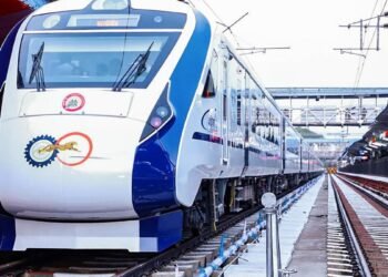 नागपूर- सिकंदराबाद दरम्यान धावणाऱ्या वंदे भारत एक्सप्रेसच्या डब्यांच्या संरचनेत बदल.