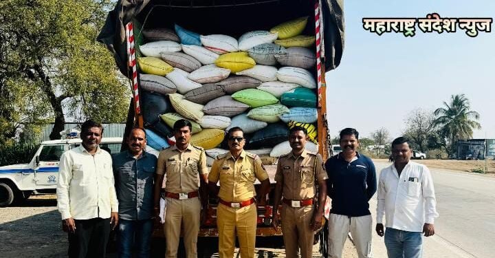 काळया बाजारात जाणारा राशनचा तांदूळवर परतूर पोलिसांची धडक कारवाई, 10 लाखाचा तांदूळ जप्त.