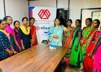 मियाम चॅरिटेबल ट्रस्ट कडून वडलापेठ येथे महिलांना नर्सिंग ड्रायव्हिंग शिलाई चे प्रशिक्षण.