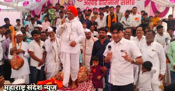 येनोरा येथे संत नामदेव बाबा समाधी मंदिराचे राहुल लोणीकर व बाळू महाराज गिरगावकर यांच्या उपस्थितीत लोकार्पण.