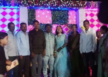 दोंतुल यांच्या स्वागत समारंभा सोहळ्याला उपस्थित.