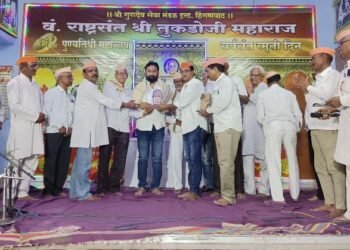 भव्य खंजेरी भजन स्पर्धेचे अतुल वांदिले यांच्या हस्ते उद्घाटन, गुरुदेव सेवा मंडळ द्वारा भव्य भजन खंजेरी स्पर्धा आयोजित.