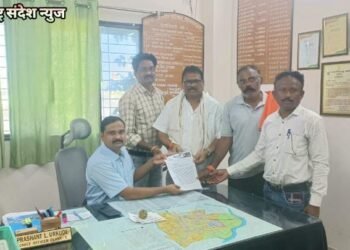 2025-26 या अर्थसंकल्पात या शहरातील आर्थिक तरतुद करून अंमलबजावणी करा: सतीश धोबे यांचे नपा मुख्याधिकाऱ्याला निवेदन.