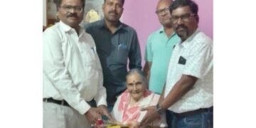 बौद्ध धम्म संस्कार संघ, श्रावस्ती विहार सांगलीच्या माजी अध्यक्ष सोनूताई चंद्रकांत कांबळे यांच्या वाढदिवस साजरा.