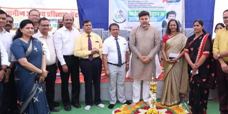सावनेर येथील कर्करोग निदान व उपचार शिबिराला भव्य प्रतिसाद, कॅन्सरमुक्त अभियानात १ लाख घरे व ४.५० लाख लोकांचे सर्वेक्षण