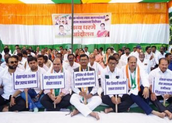 शेतकर्‍यांच्या न्याय्य हक्कांसाठी काँग्रेस सदैव पाठीशी: केंद्र व राज्य सरकारने आश्वासनपुर्ती न केल्यास तीव्र आंदोलन उभारू: सुभाष धोटे.