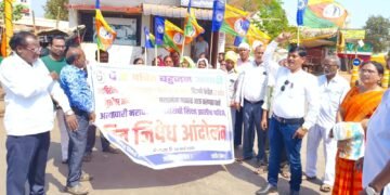 शिवनी येथिल मुलीवर अत्याचार करणा-या विकृत मानसिकतेच्या नराधमांचा वंचितने केला जाहिर निषेध.