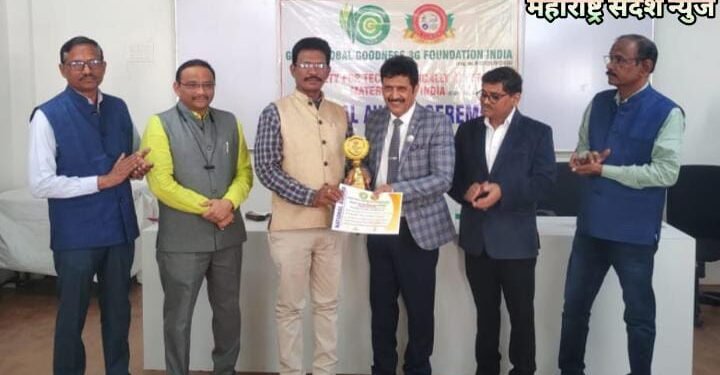 प्रा.डॉ. शरद विहीरकर बेस्ट अँक्डीमीसियन ऑफ द इयर या राष्ट्रीय पुरस्काराने सन्माननित.