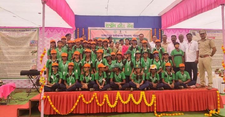 पर्यावरणीय संतुलन राखण्यासाठी वृक्षांची महत्वपूर्ण भूमिका: बी. सी. येळे विभागीय वनअधिकारी