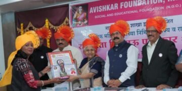 वर्षा कोयचाळे राज्यस्तरित व राष्ट्रिय स्तरीय राजमाता जिजाऊ पुरस्काराने सन्मानित.