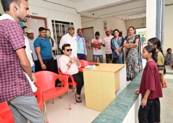 आदिवासी विद्यार्थ्यांवर अत्याचार खपवुन घेणार नाही. राजे अम्ब्रीशराव महाराज.