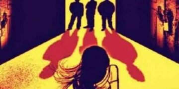 मुंबई 12 वर्षीय मुलीवर सामूहिक अत्याचाराने हादरली, 5 नराधमाने मुलीवर केला सामूहिक बलात्कार.